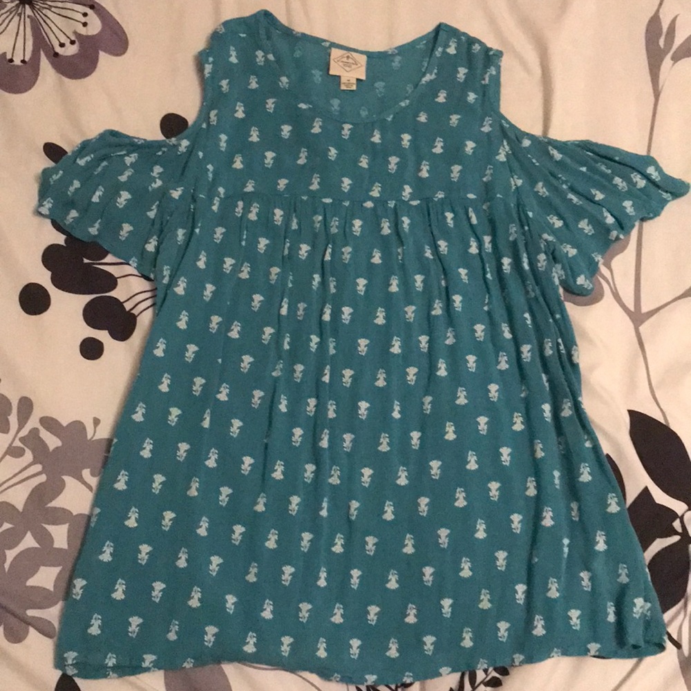 Floral Blue Cut-Out Shoulder Blouse (never worn)